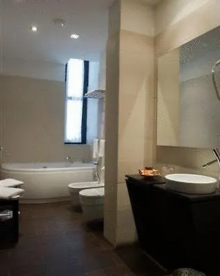 ****  H2C Hotel Napoli Italy